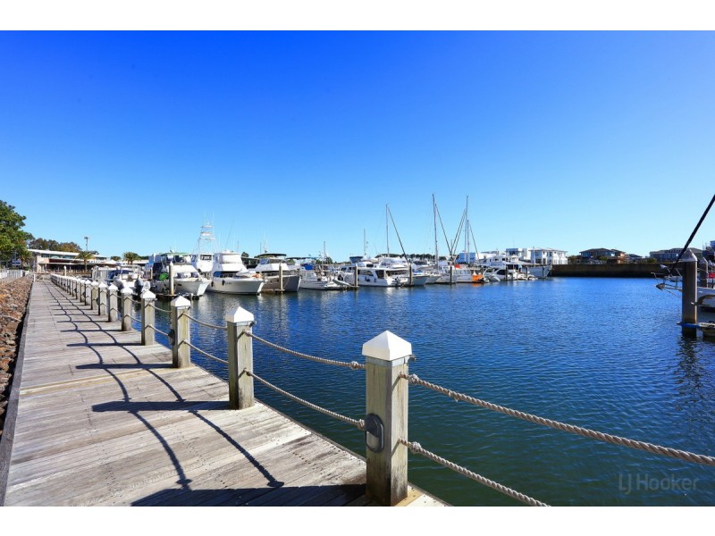 39 John Lund Drive, Hope Island QLD 4212