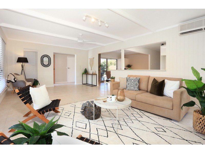 2 Bundarra Street, Coombabah QLD 4216