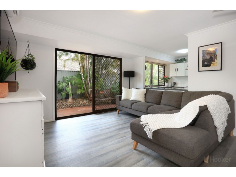 2/6 Marsupial Drive, Coombabah QLD 4216