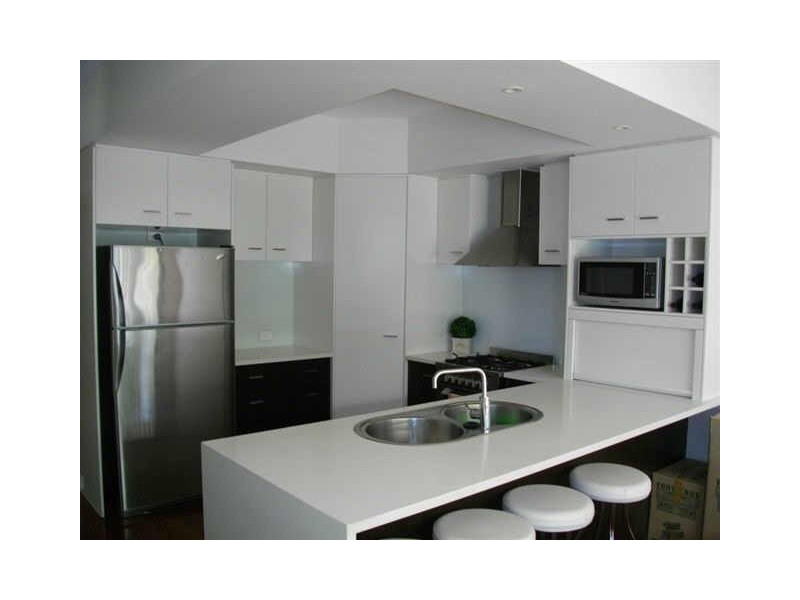 1/7 Rouen Avenue, Paradise Point QLD 4216