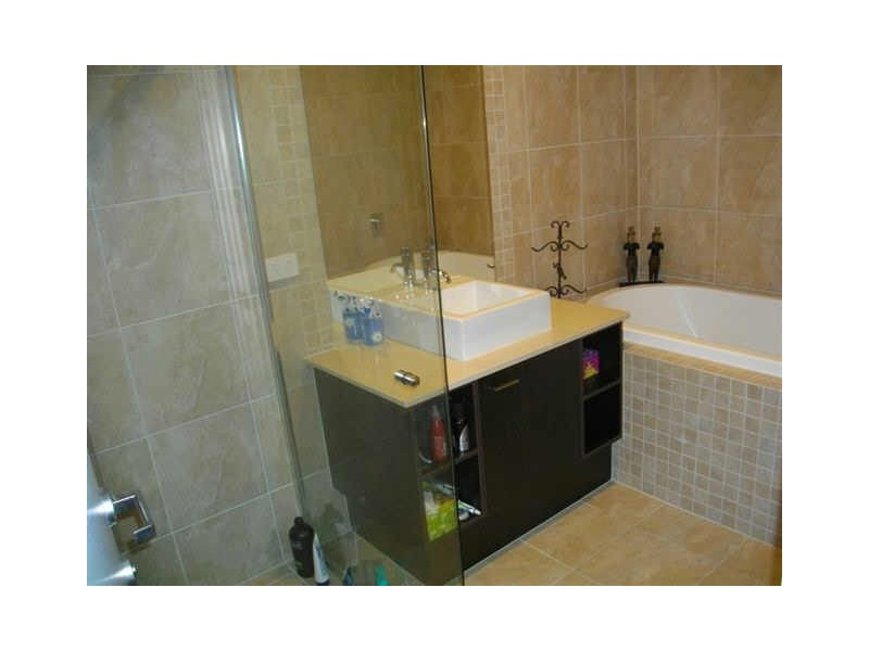 1/7 Rouen Avenue, Paradise Point QLD 4216