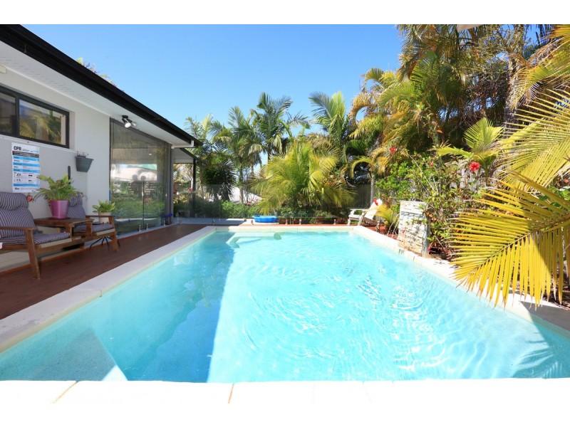 8 Infinity Court, Coomera Waters QLD 4209