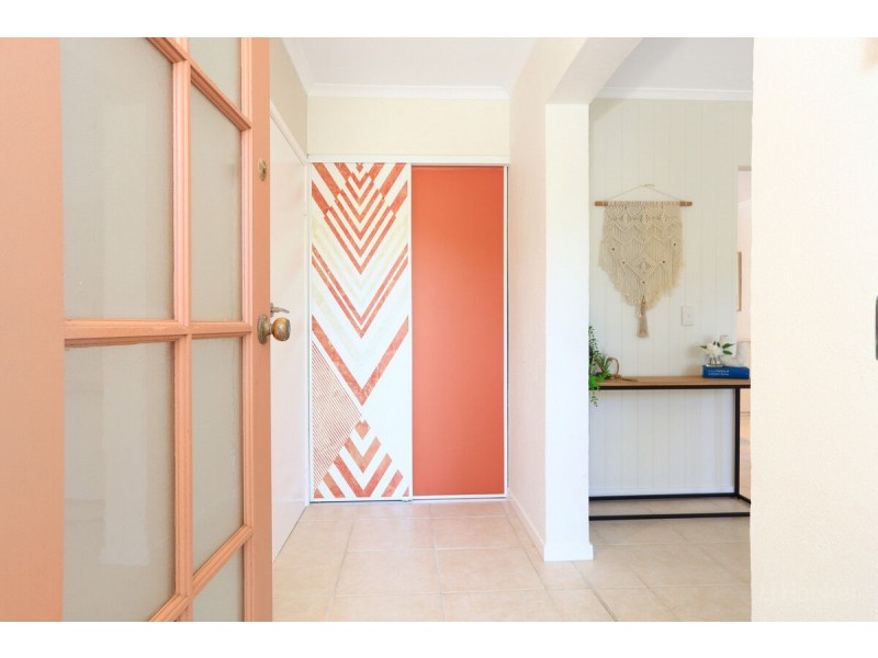 2 Bundarra Street, Coombabah QLD 4216