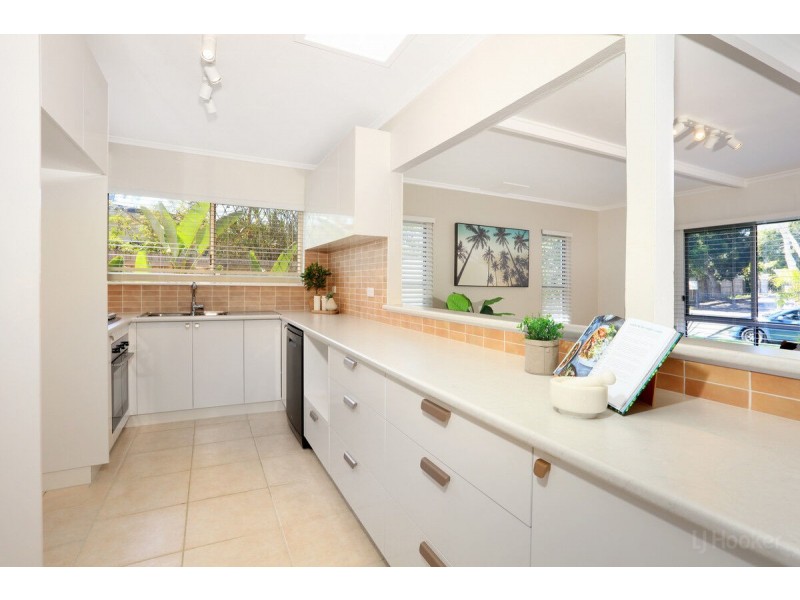 2 Bundarra Street, Coombabah QLD 4216