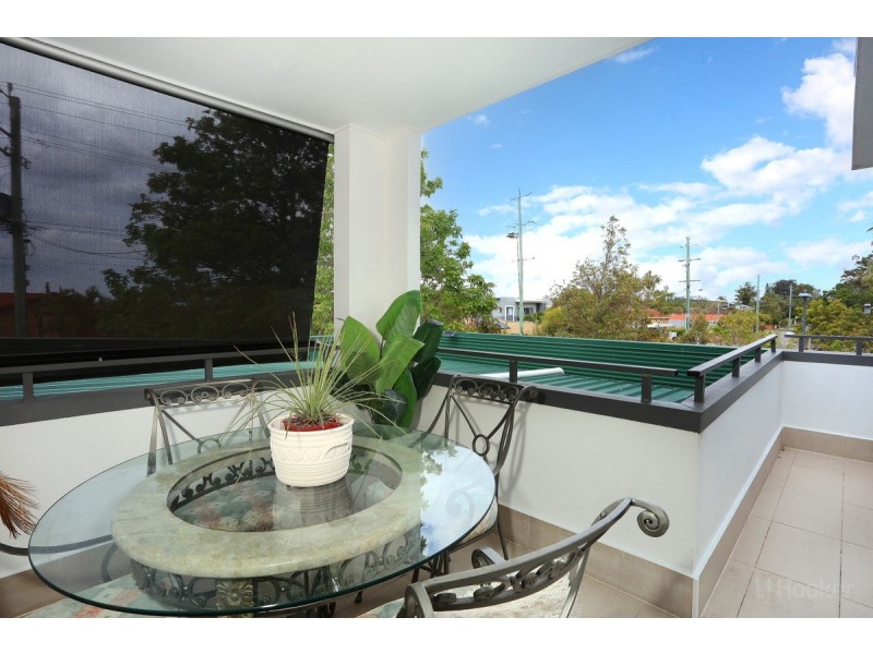 1/374 Pine Ridge Road, Coombabah QLD 4216