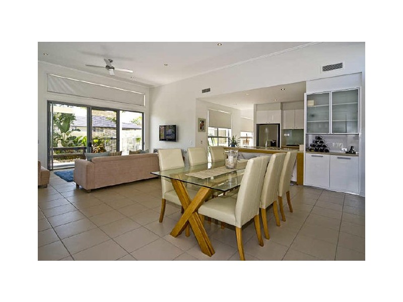 Hope Island QLD 4212