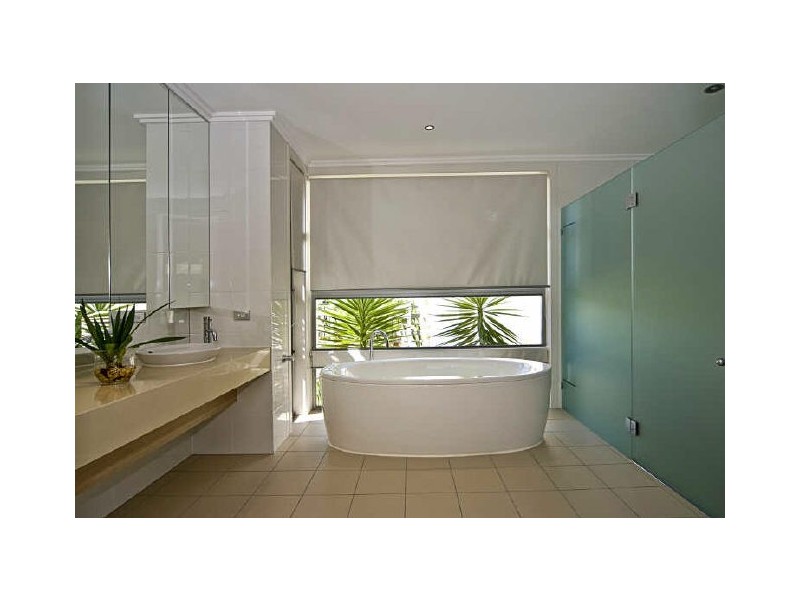 Hope Island QLD 4212