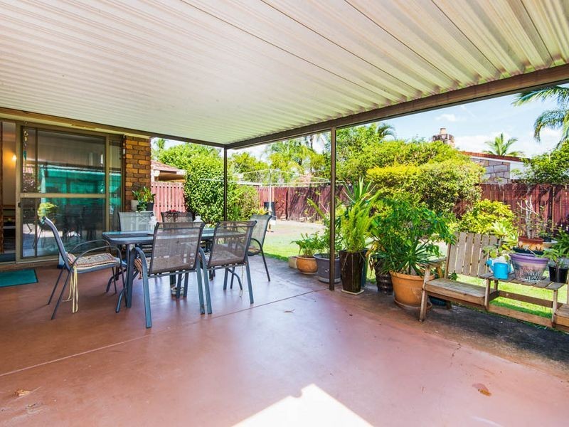 4 Lakefield Crescent, Paradise Point QLD 4216