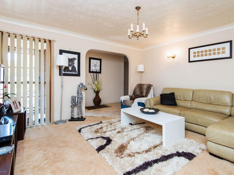 4 Lakefield Crescent, Paradise Point QLD 4216