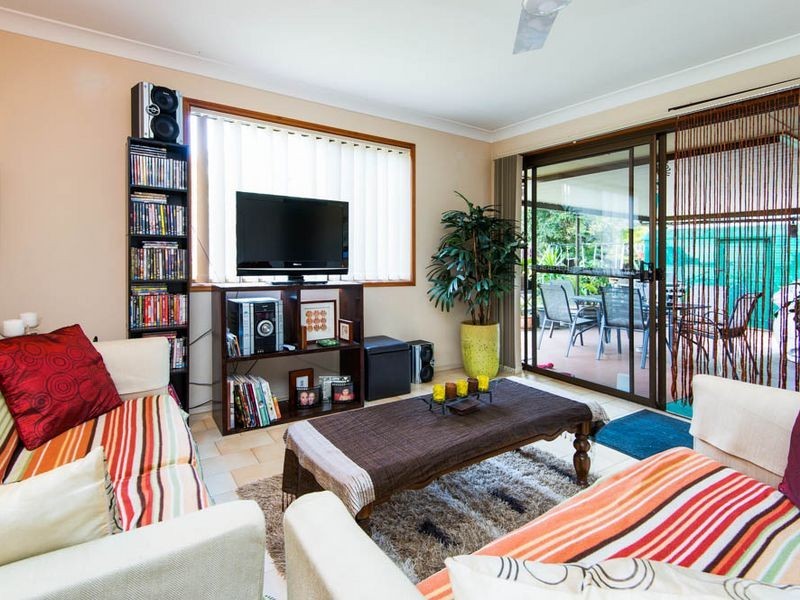 4 Lakefield Crescent, Paradise Point QLD 4216