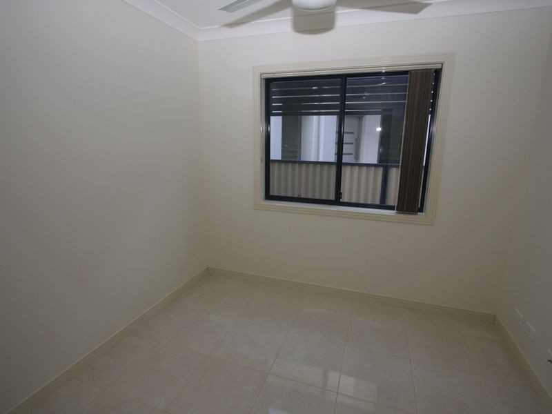 23B Eider Avenue, Paradise Point QLD 4216