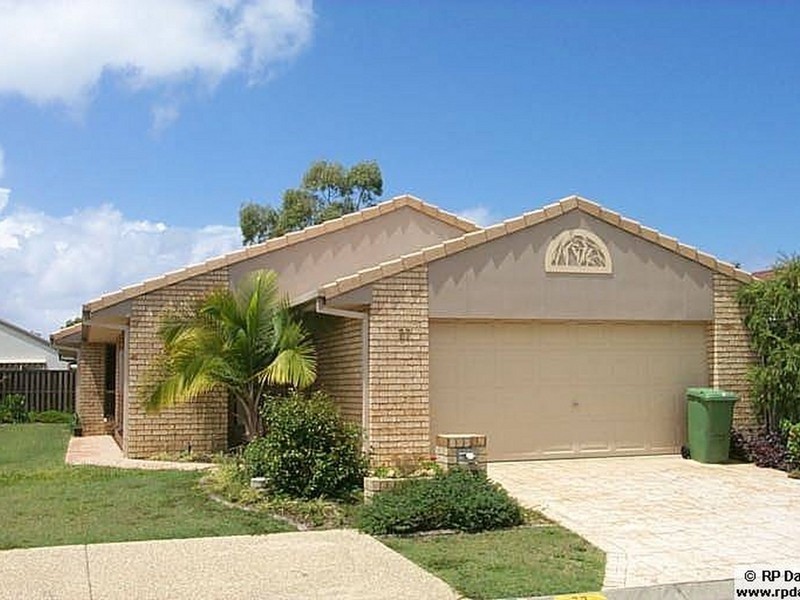 77 Numbat Court East, Coombabah QLD 4216