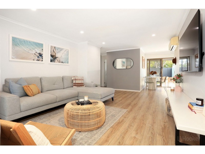 2/43 Marsupial Drive, Coombabah QLD 4216