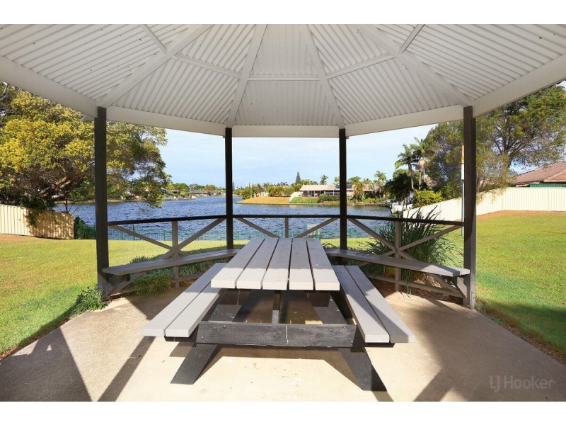 2/43 Marsupial Drive, Coombabah QLD 4216