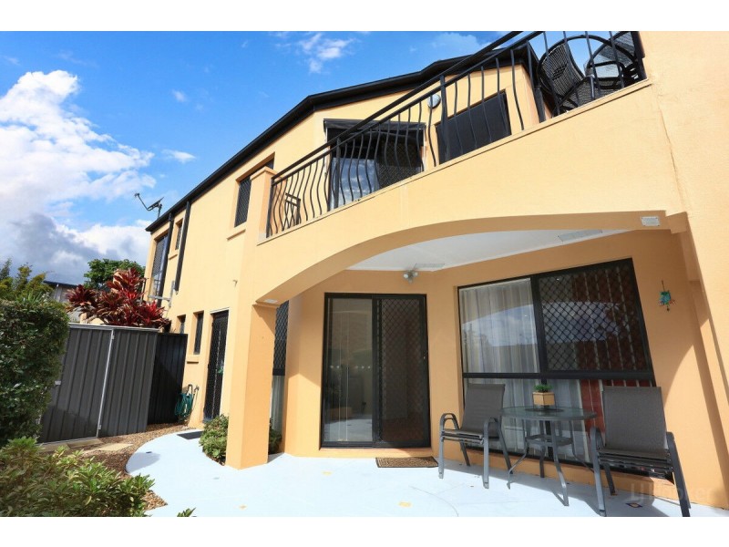 3/95 Pohlman Street, Southport QLD 4215