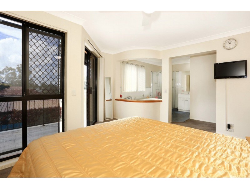 3/95 Pohlman Street, Southport QLD 4215