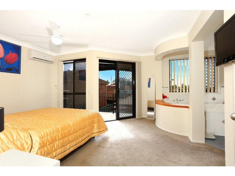 3/95 Pohlman Street, Southport QLD 4215