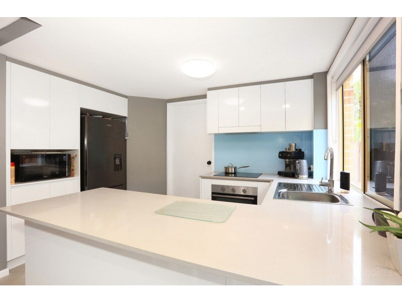 243/125 Hansford Road, Coombabah QLD 4216