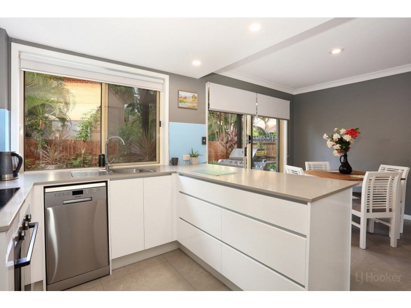 243/125 Hansford Road, Coombabah QLD 4216