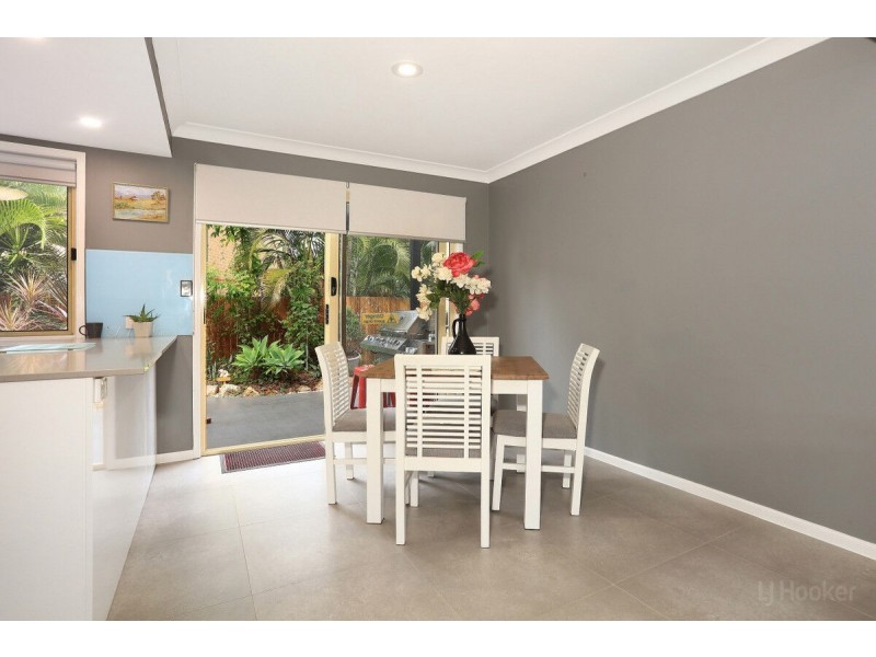 243/125 Hansford Road, Coombabah QLD 4216