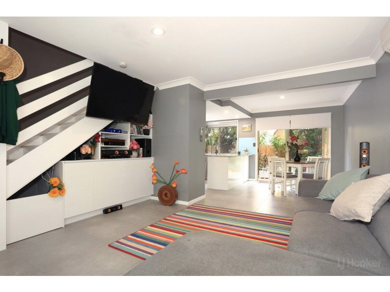 243/125 Hansford Road, Coombabah QLD 4216