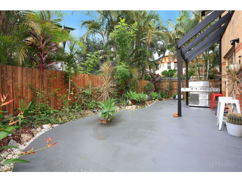 243/125 Hansford Road, Coombabah QLD 4216