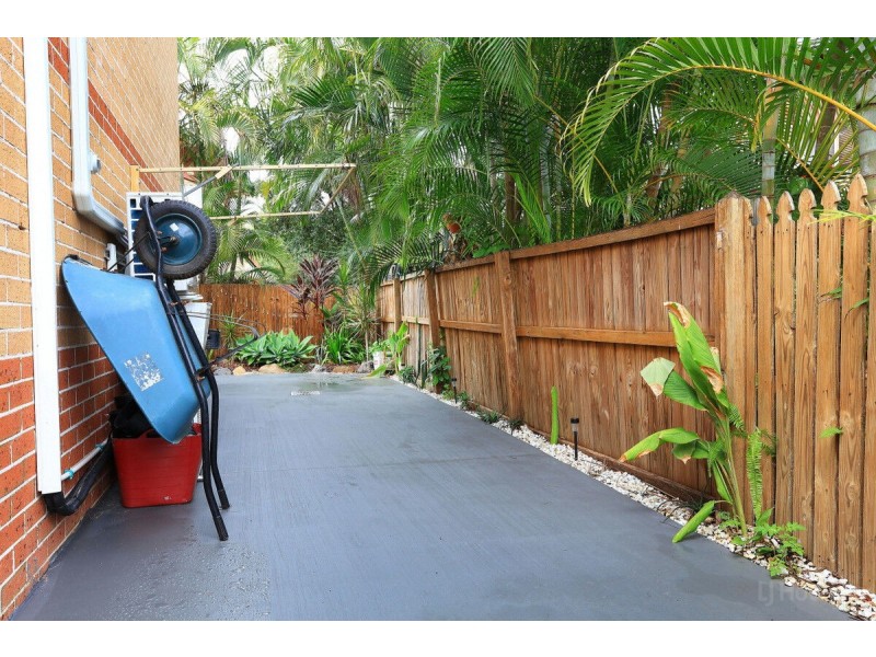 243/125 Hansford Road, Coombabah QLD 4216