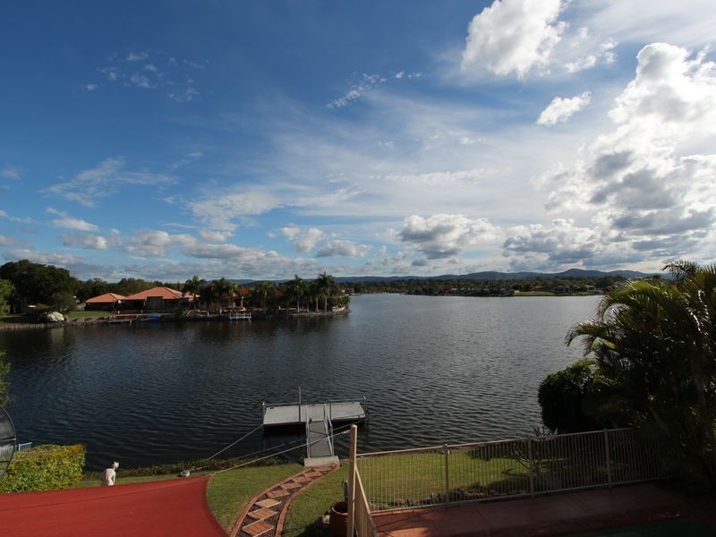 8 Eastbank Terrace, Monterey Keys QLD 4212