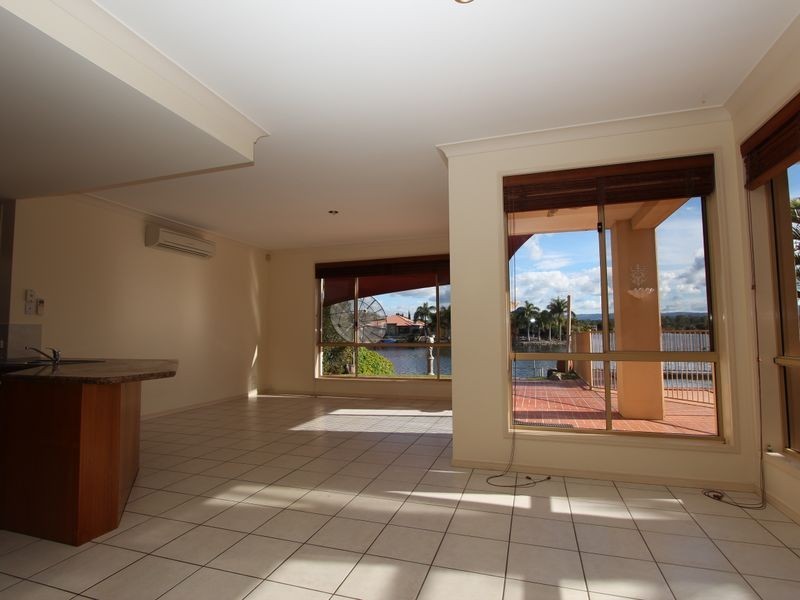 8 Eastbank Terrace, Monterey Keys QLD 4212