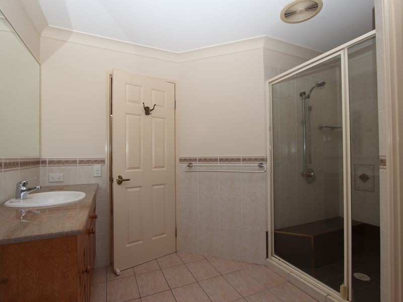 8 Eastbank Terrace, Monterey Keys QLD 4212