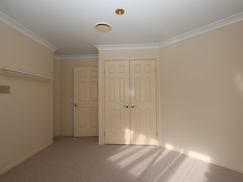 8 Eastbank Terrace, Monterey Keys QLD 4212