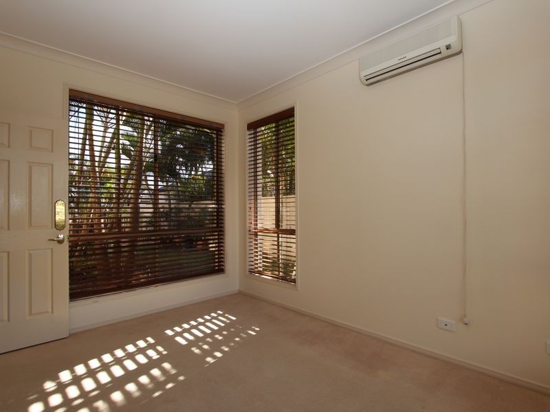 8 Eastbank Terrace, Monterey Keys QLD 4212