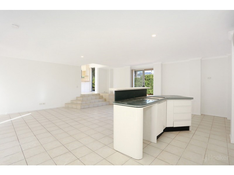 36 Sunbird Avenue, Paradise Point QLD 4216