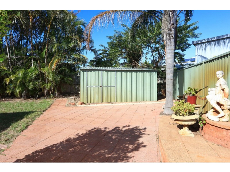 36 Sunbird Avenue, Paradise Point QLD 4216