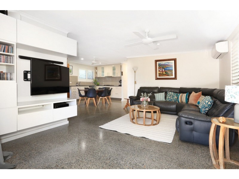 1/34 Shoveller Avenue, Paradise Point QLD 4216