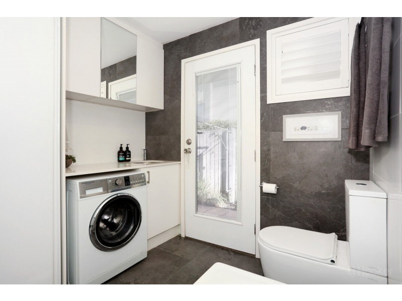 1/34 Shoveller Avenue, Paradise Point QLD 4216