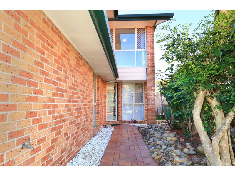 21/75 Brown Street, Labrador QLD 4215