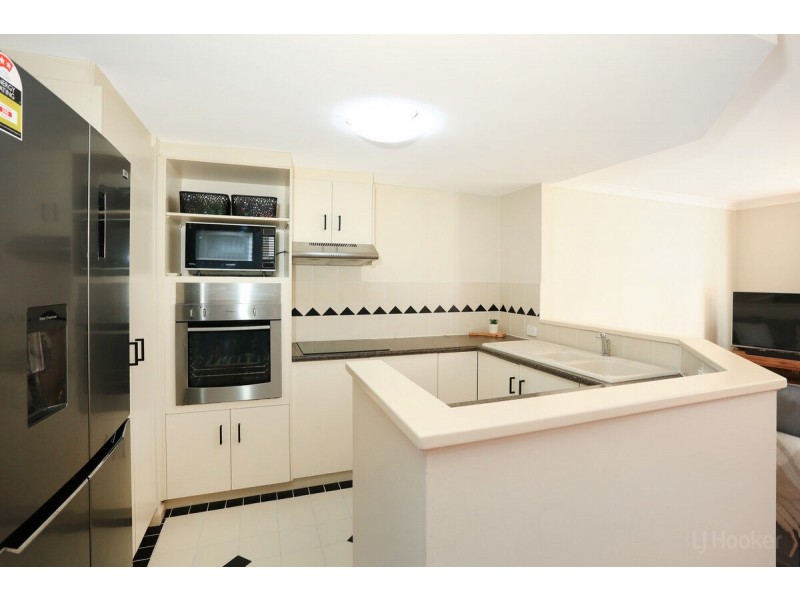 21/75 Brown Street, Labrador QLD 4215