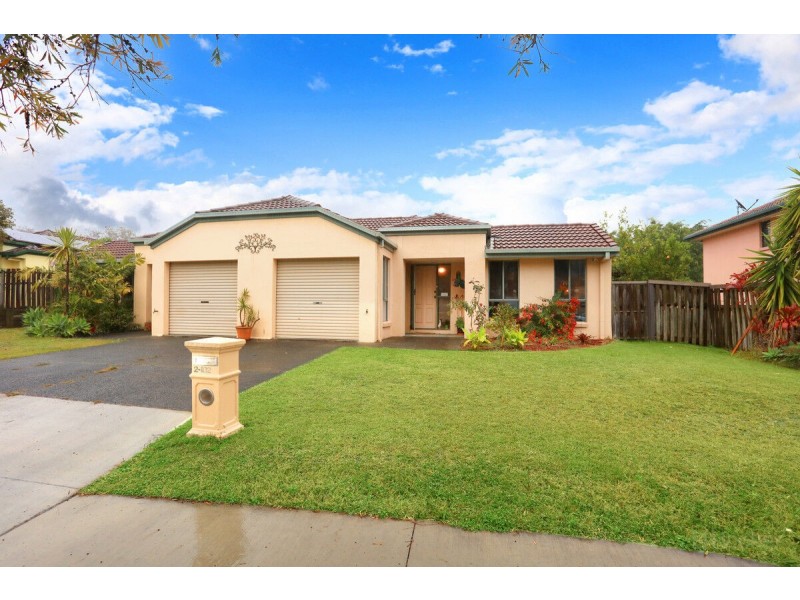 2/102 Greenacre Drive, Parkwood QLD 4214