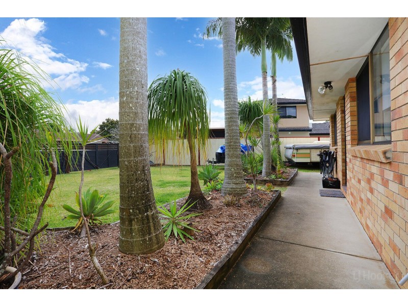 4 Ballard Place, Coombabah QLD 4216