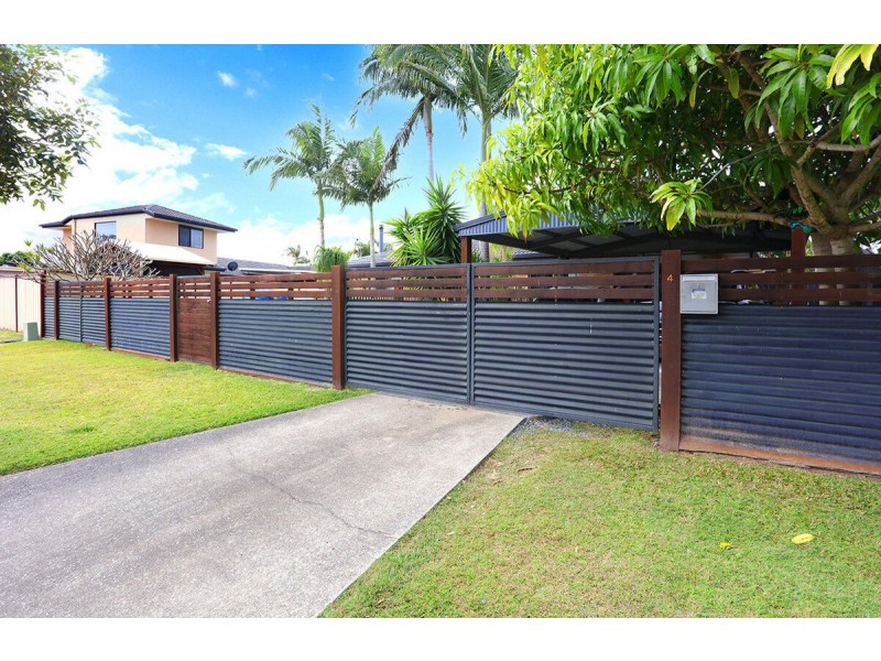 4 Ballard Place, Coombabah QLD 4216