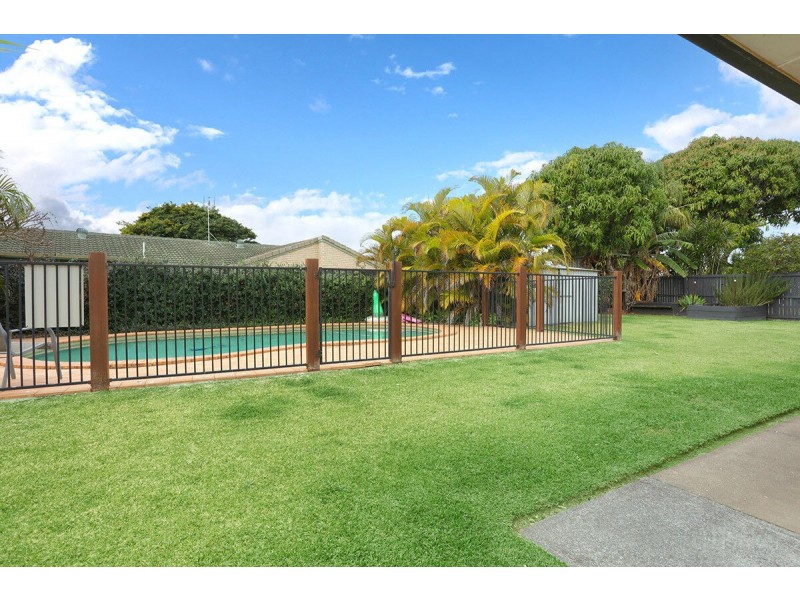 4 Ballard Place, Coombabah QLD 4216
