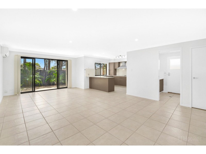 3/368 Pine Ridge Road, Coombabah QLD 4216