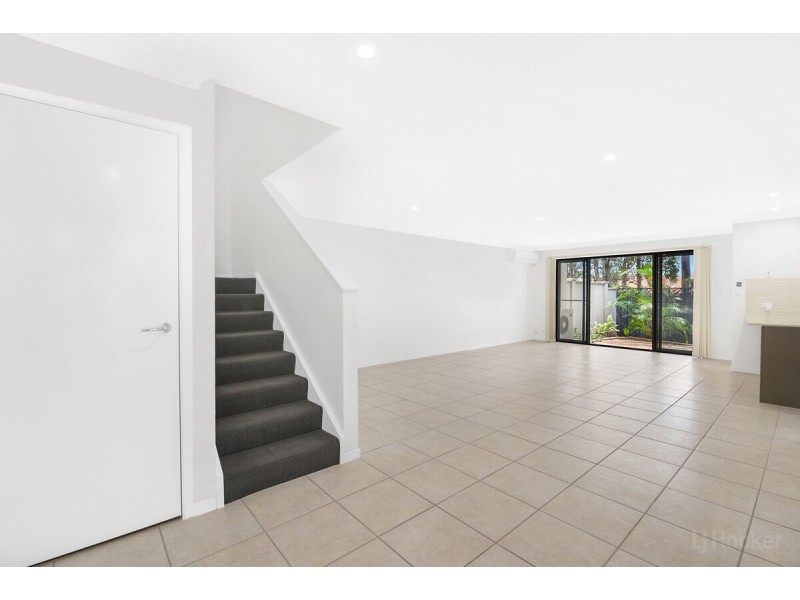 3/368 Pine Ridge Road, Coombabah QLD 4216