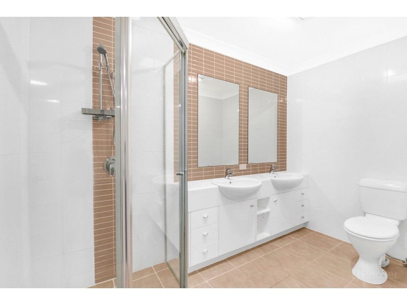 3/368 Pine Ridge Road, Coombabah QLD 4216