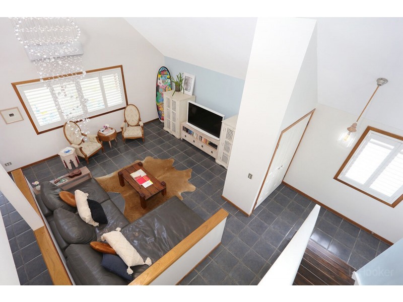 4 Clematis Avenue, Hollywell QLD 4216