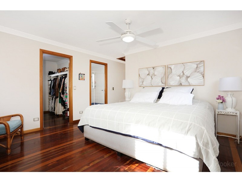 4 Clematis Avenue, Hollywell QLD 4216