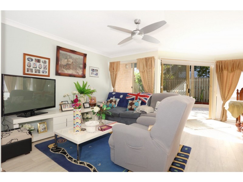 6/427 Pine Ridge Road, Runaway Bay QLD 4216