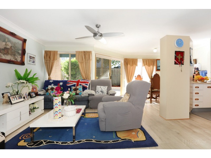 6/427 Pine Ridge Road, Runaway Bay QLD 4216