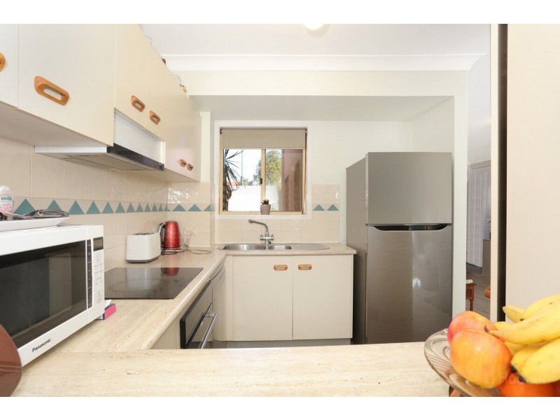 6/427 Pine Ridge Road, Runaway Bay QLD 4216